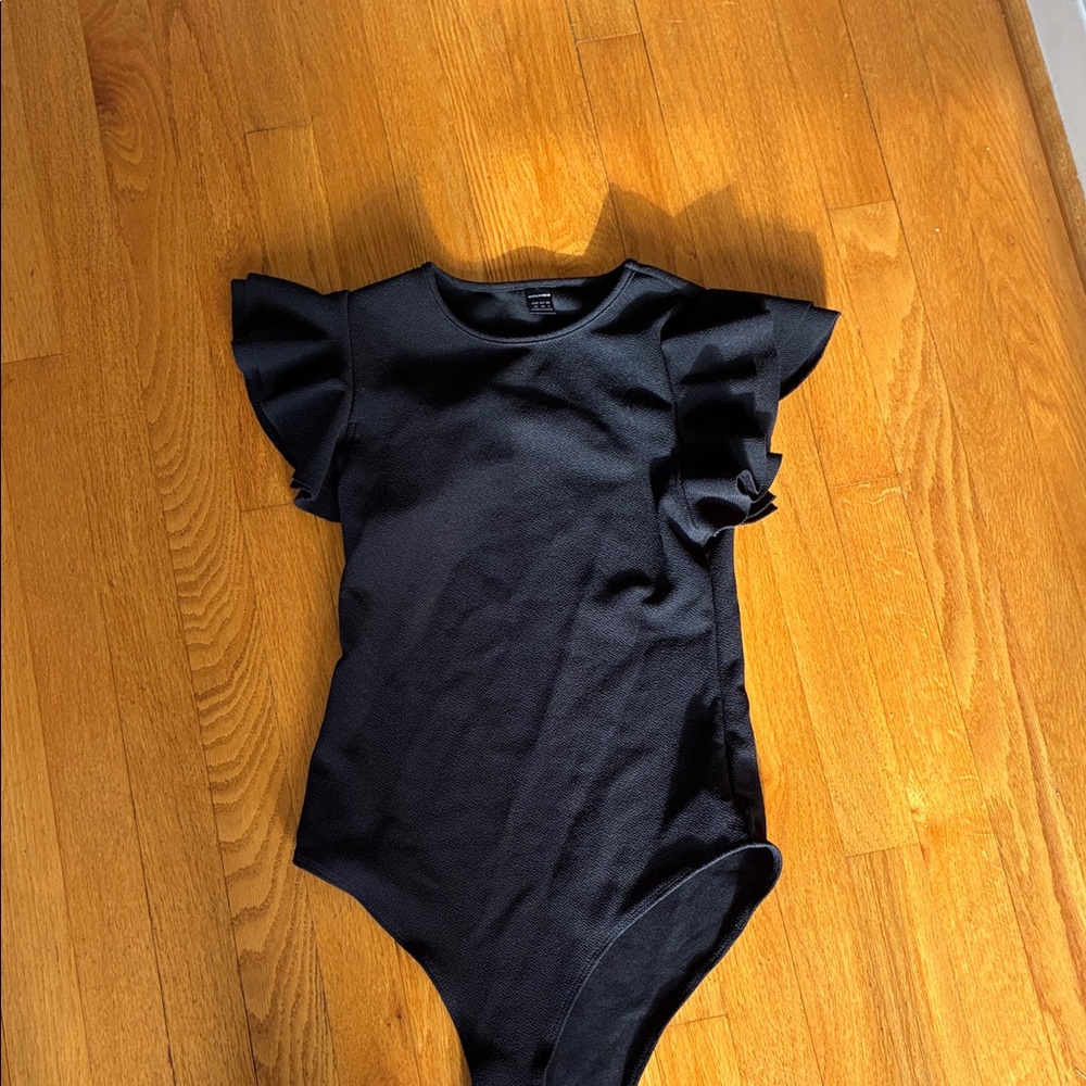 SHEIN Black Ruffled Bodysuit
